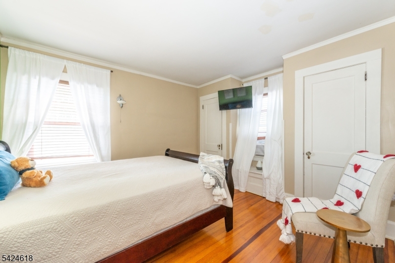 77 1st Ave Property Photo 18