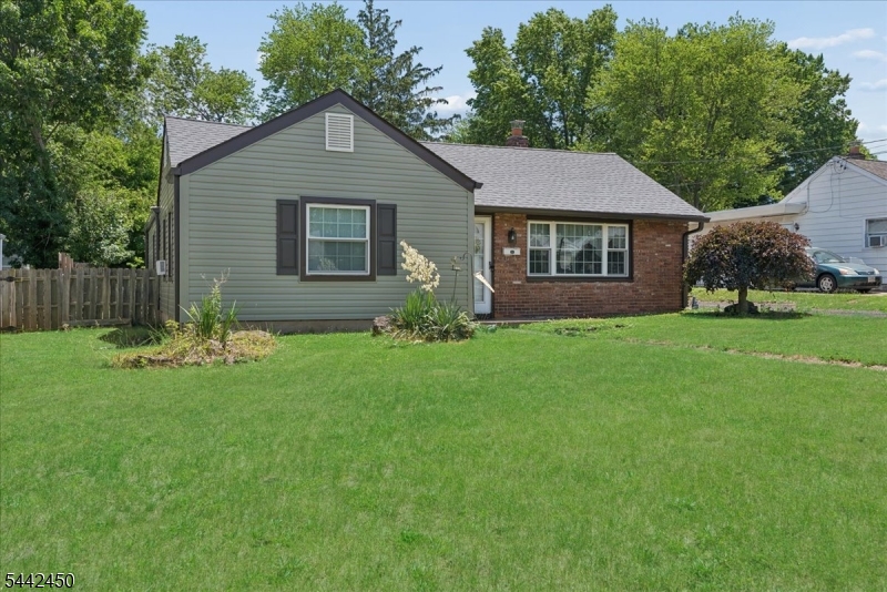 42 Walnut St Property Photo 2