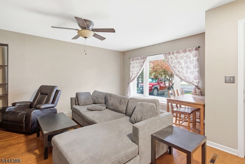 3 Wilkens Dr Property Photo 5