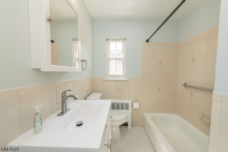 32 Wedgewood Drive 48 Property Photo 11