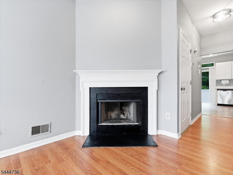 4 Derby St Property Photo 7