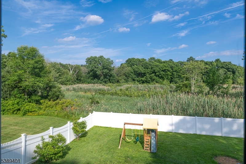 8 Pond Dr Property Photo 32