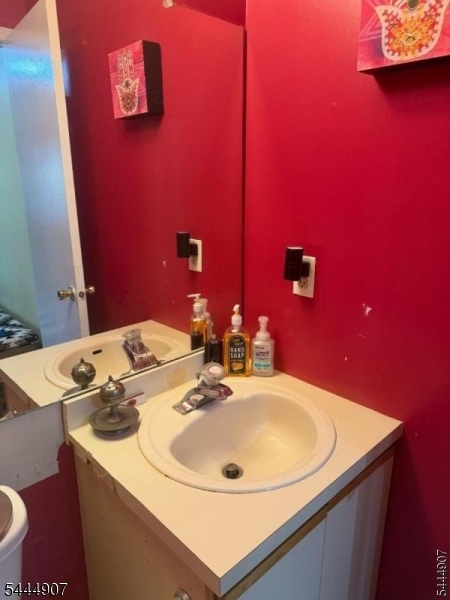 4 Colgate Dr Property Photo 10