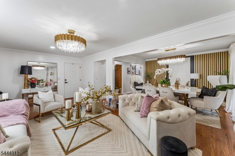 19 Willie St Property Photo 3