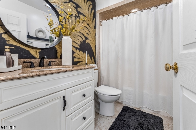 19 Willie St Property Photo 22