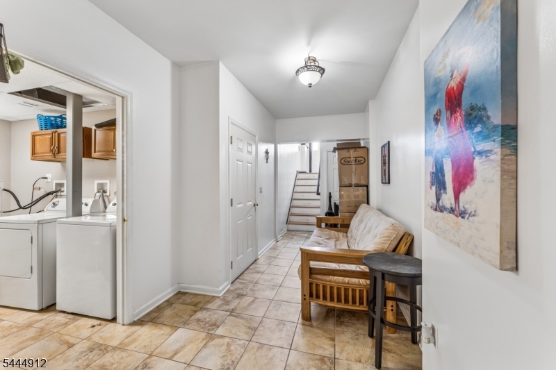 19 Willie St Property Photo 32