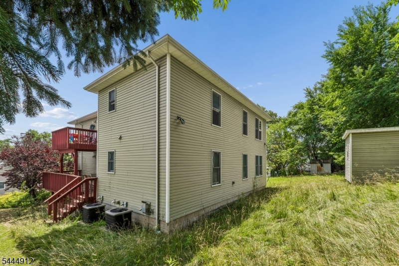 19 Willie St Property Photo 43