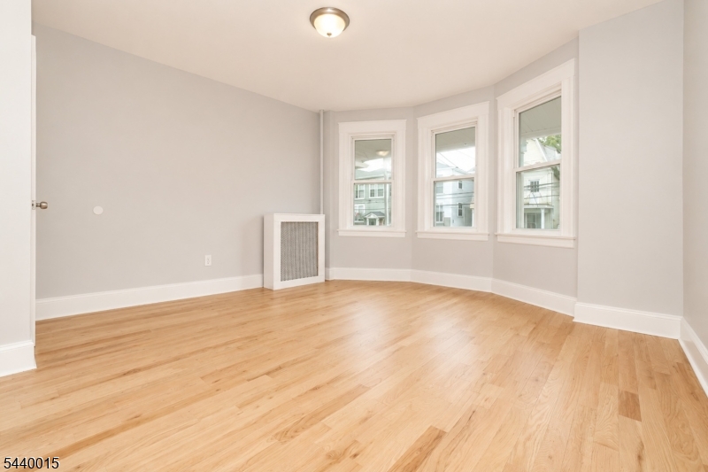 66 Isabella Ave Property Photo 6