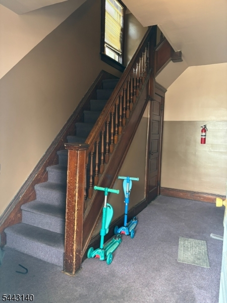 24 Cedar St Property Photo 4