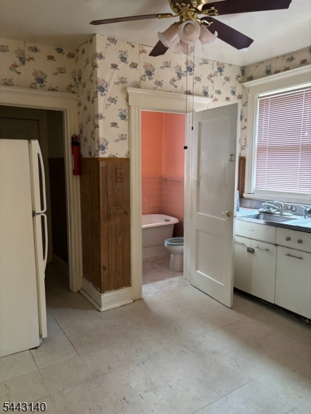 24 Cedar St Property Photo 6