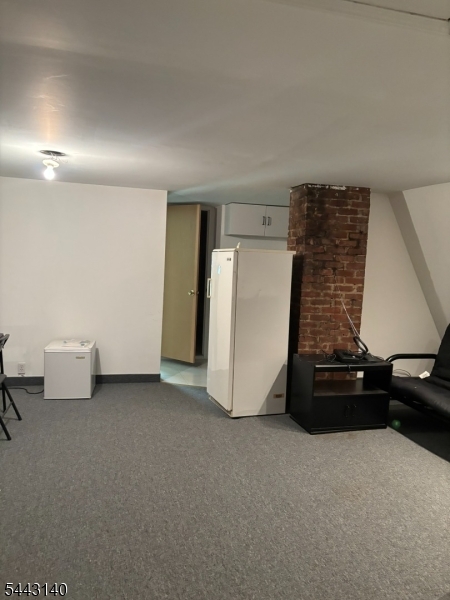24 Cedar St Property Photo 16