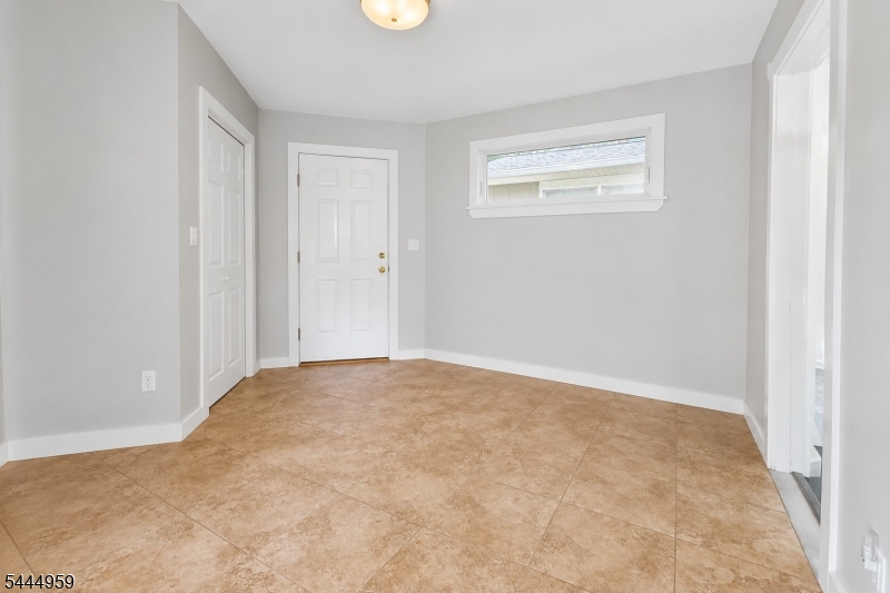 303 Cherry Valley Road Property Photo 8
