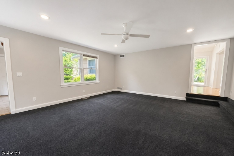303 Cherry Valley Road Property Photo 12