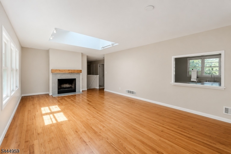 303 Cherry Valley Road Property Photo 18
