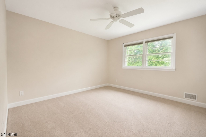 303 Cherry Valley Road Property Photo 31