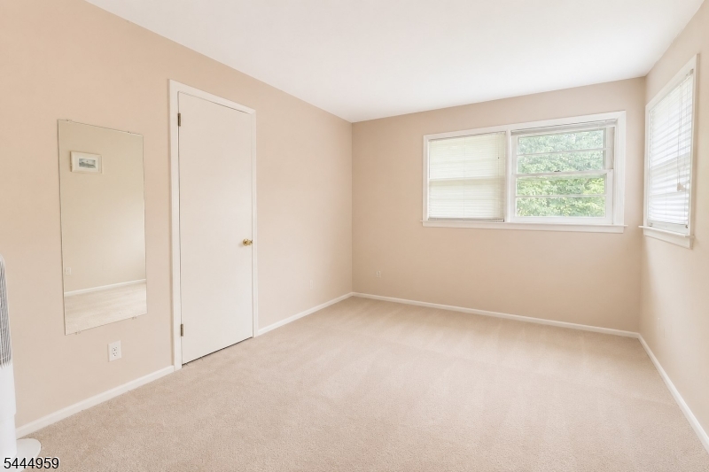 303 Cherry Valley Road Property Photo 32