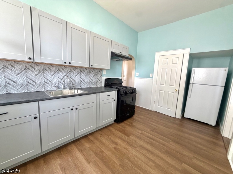 143 Prospect Ave 3 Property Photo 8