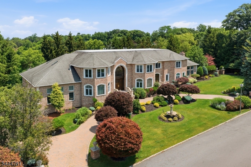 1 Wimbledon Court Property Photo 1