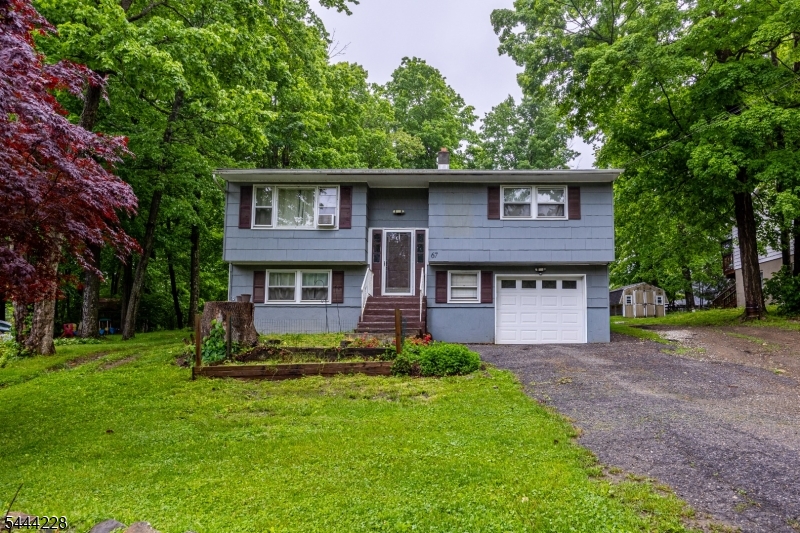 67 Cedar Tree Dr Property Photo 1