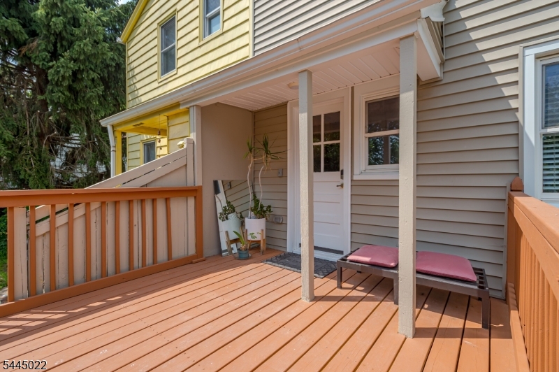 39 Amboy Ave Property Photo 16