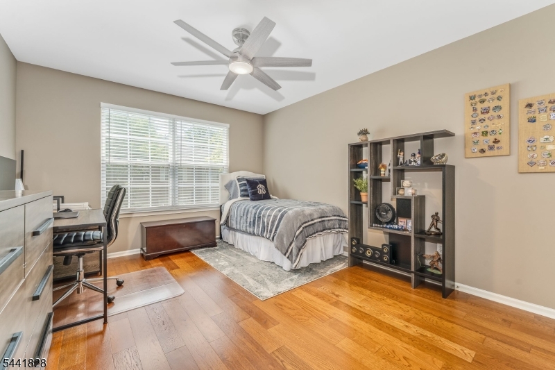 25 Forsgate Ter Property Photo 6