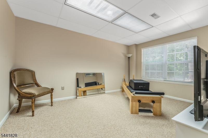 25 Forsgate Ter Property Photo 27
