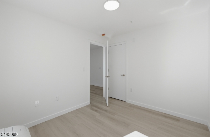 566 Springfield Ave 201 Property Photo 7
