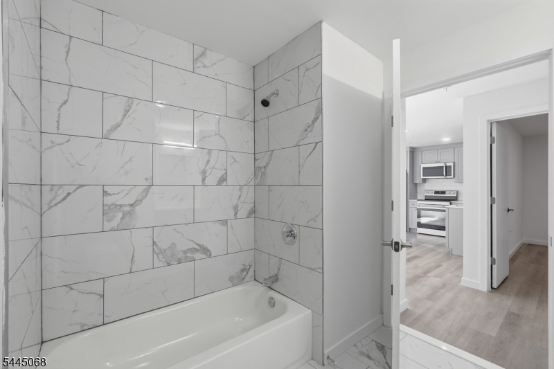 566 Springfield Ave 201 Property Photo 9