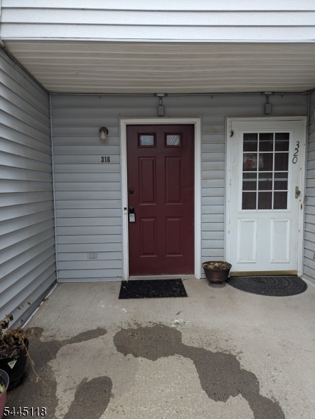 316 Ventnor Ct Property Photo 5