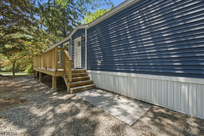 1 Sherwood Park Property Photo 3