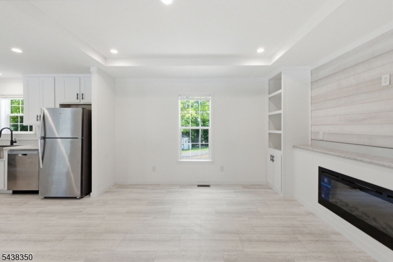 1 Sherwood Park Property Photo 8