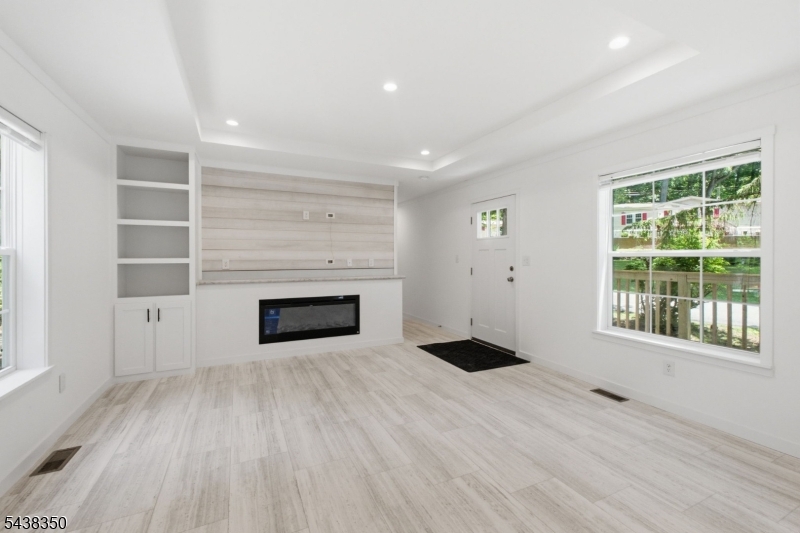 1 Sherwood Park Property Photo 9
