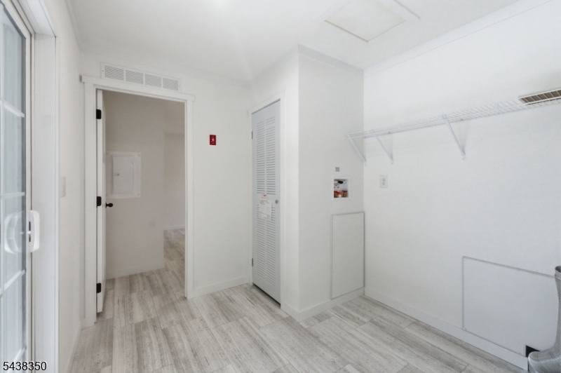 1 Sherwood Park Property Photo 14