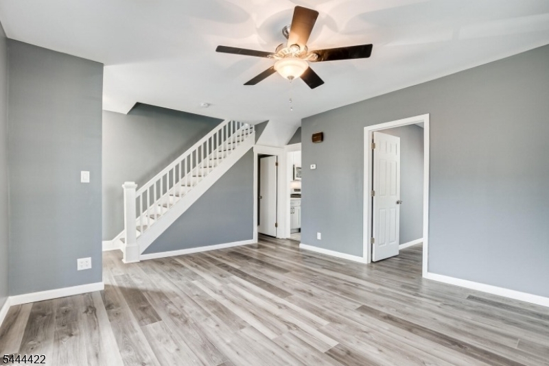 43 Saint Ann St Property Photo 6