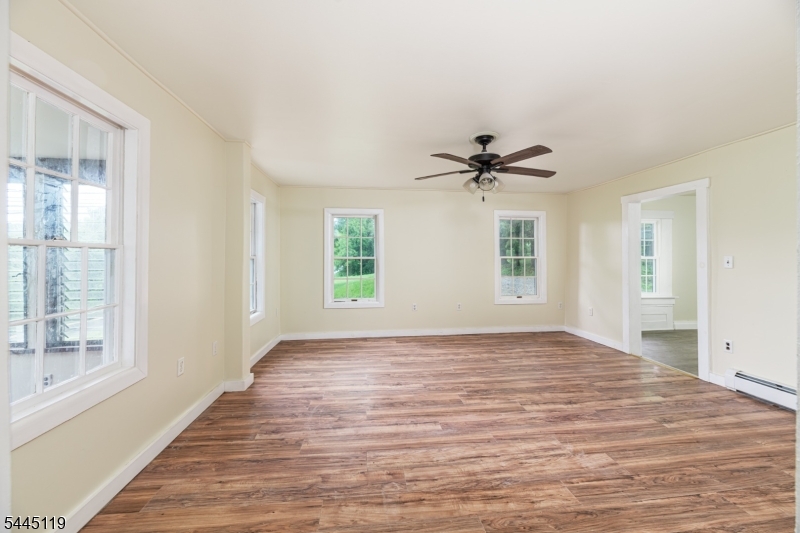 68 Libertyville Rd Property Photo 11