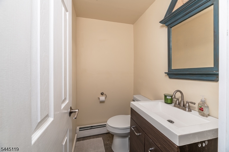 68 Libertyville Rd Property Photo 15