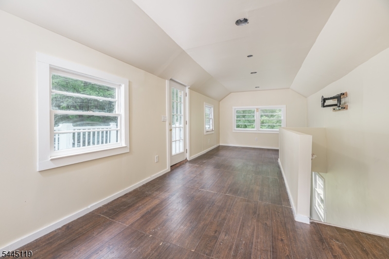 68 Libertyville Rd Property Photo 22