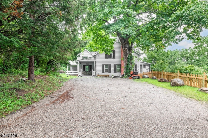 68 Libertyville Rd Property Photo 25