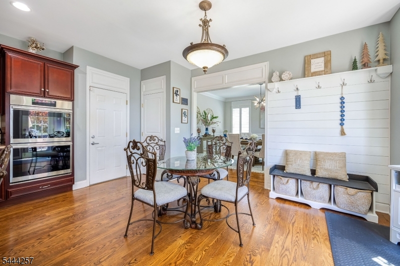 8 Ferndale Pl Property Photo 18