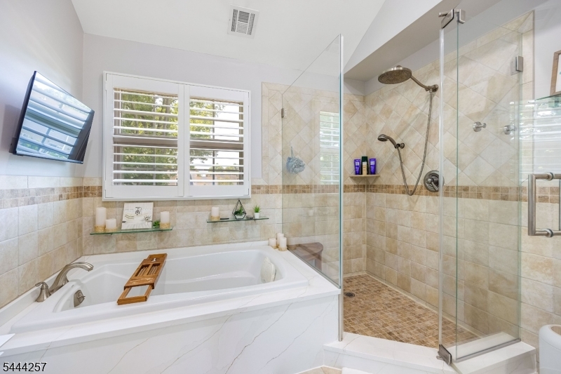 8 Ferndale Pl Property Photo 29
