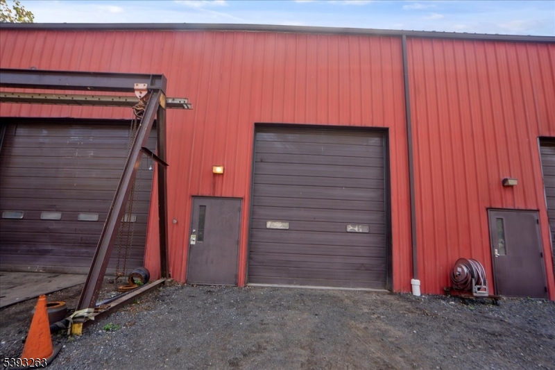 865 Burnt Meadow Rd Property Photo 10
