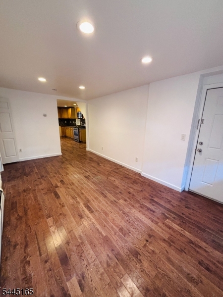 41 Cedar St Property Photo 4