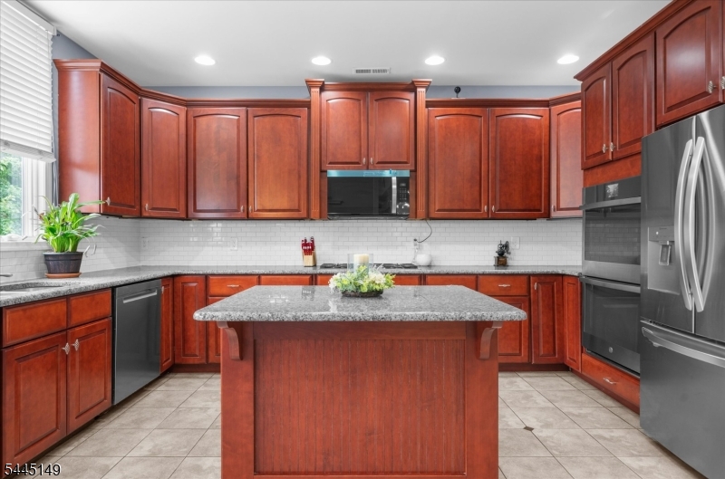 1 Tanager Dr Property Photo 10