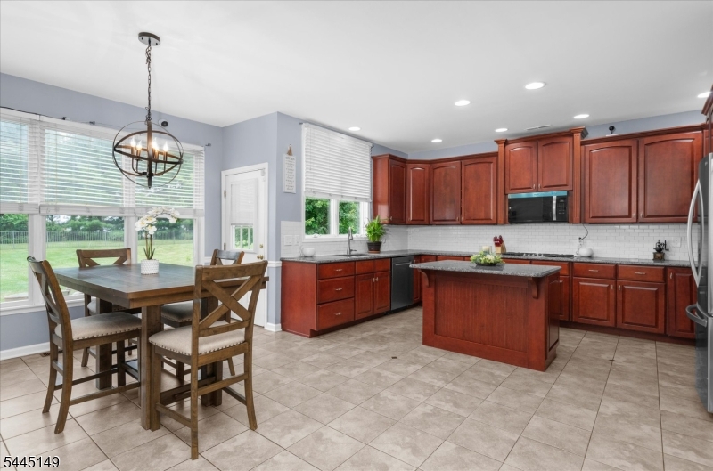 1 Tanager Dr Property Photo 11