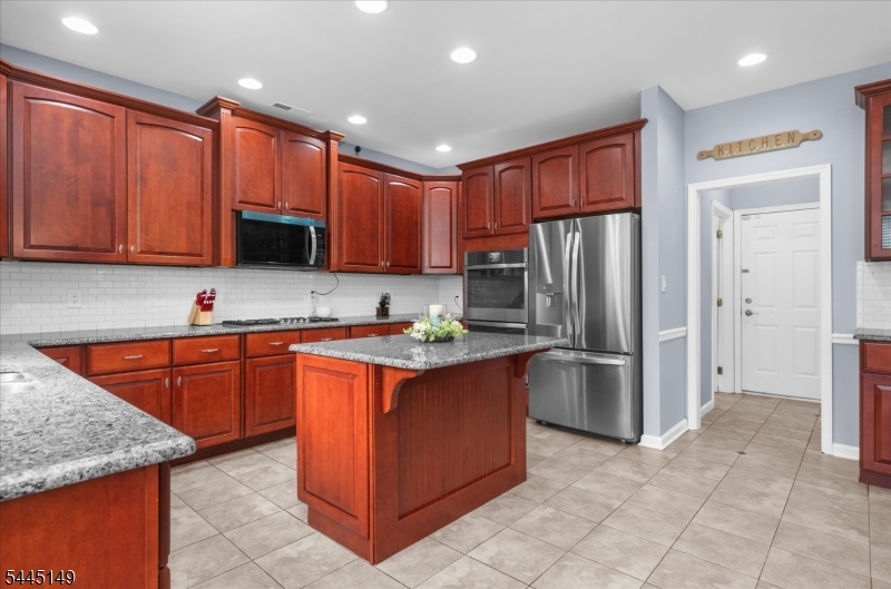 1 Tanager Dr Property Photo 13