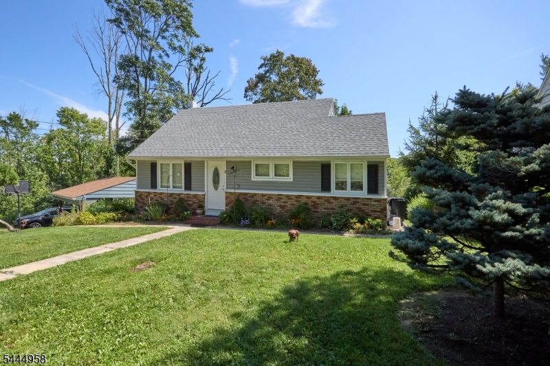 1 Lake Shore Dr Property Photo 1