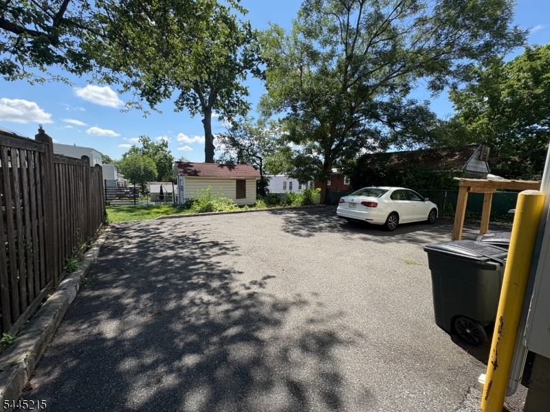 50 Brookwood Dr Property Photo 2