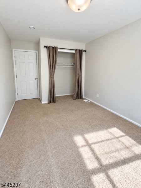 231 Mcauliffe Ct Property Photo 8