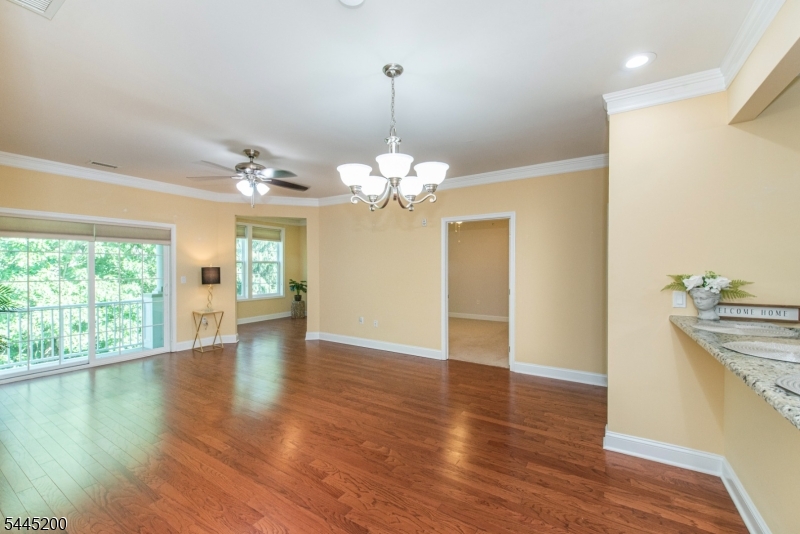 1305 Hale Dr 305 Property Photo 11