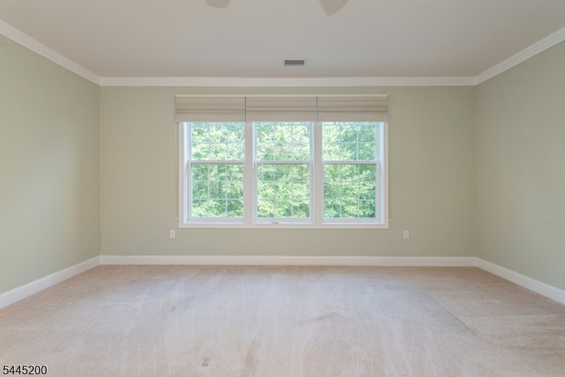 1305 Hale Dr 305 Property Photo 17